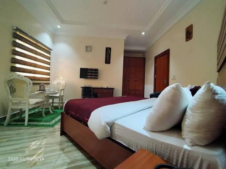 Alim Royal Hotel