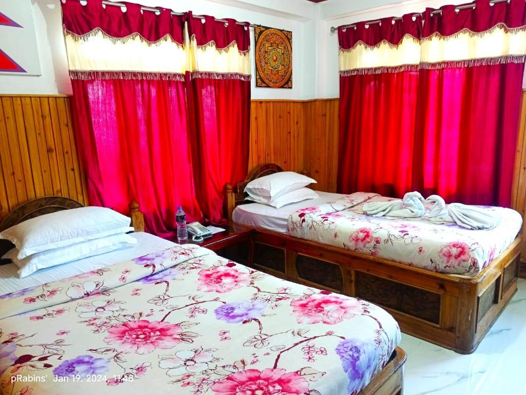 Panorama Hotel And Lodge photo 2