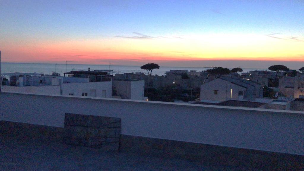 APPARTAMENTO con TERRAZZA SUL MARE