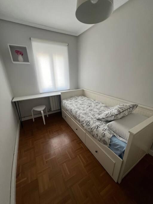 Piso acogedor cerca del centro. photo 4