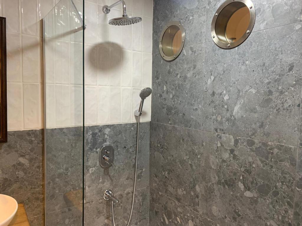 Deluxe Apartment at the seaside in Pasaport Alsancak Izmir photo 4