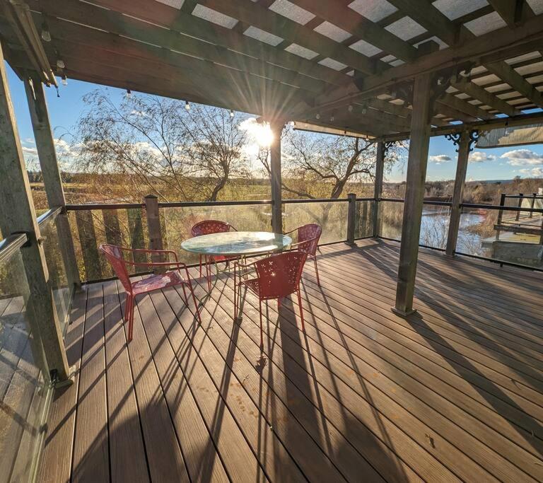 Beautiful River View Apt in Wine Country photo 1