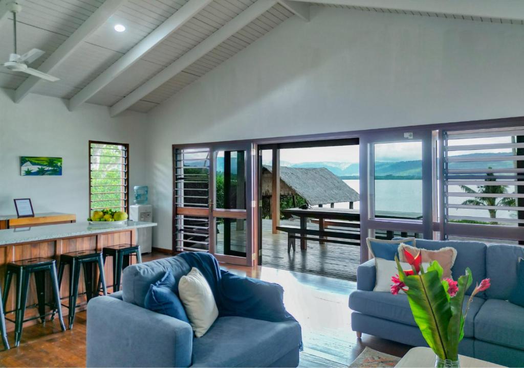 Emotu Bay Lodge photo 1
