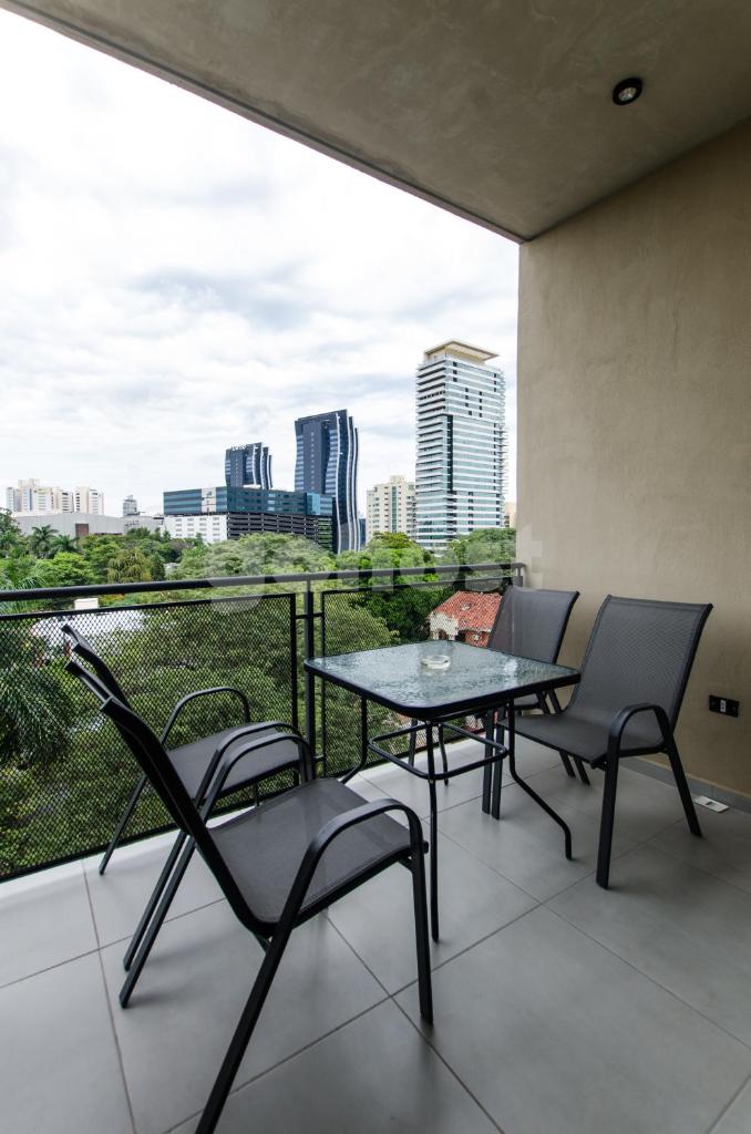 Modern 2 Bedroom Apartment Near Paseo La Galeria photo 4