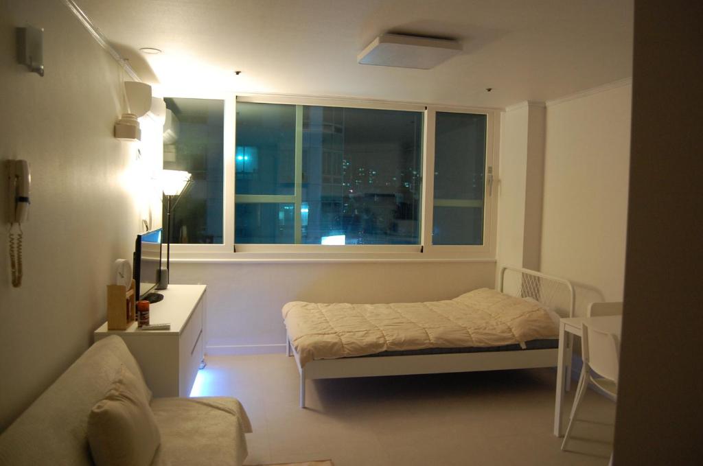 Newly Renovated House in Yatap-dong photo 2