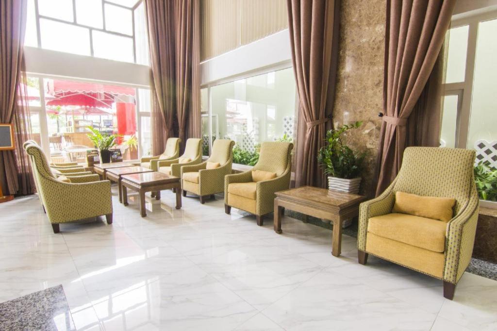 Phoenix Hotel