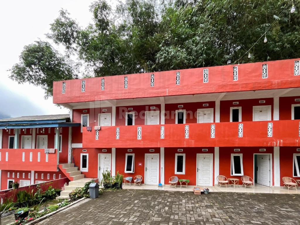 Penginapan Gindo Sidebuk Debuk Berastagi RedPartner photo 1