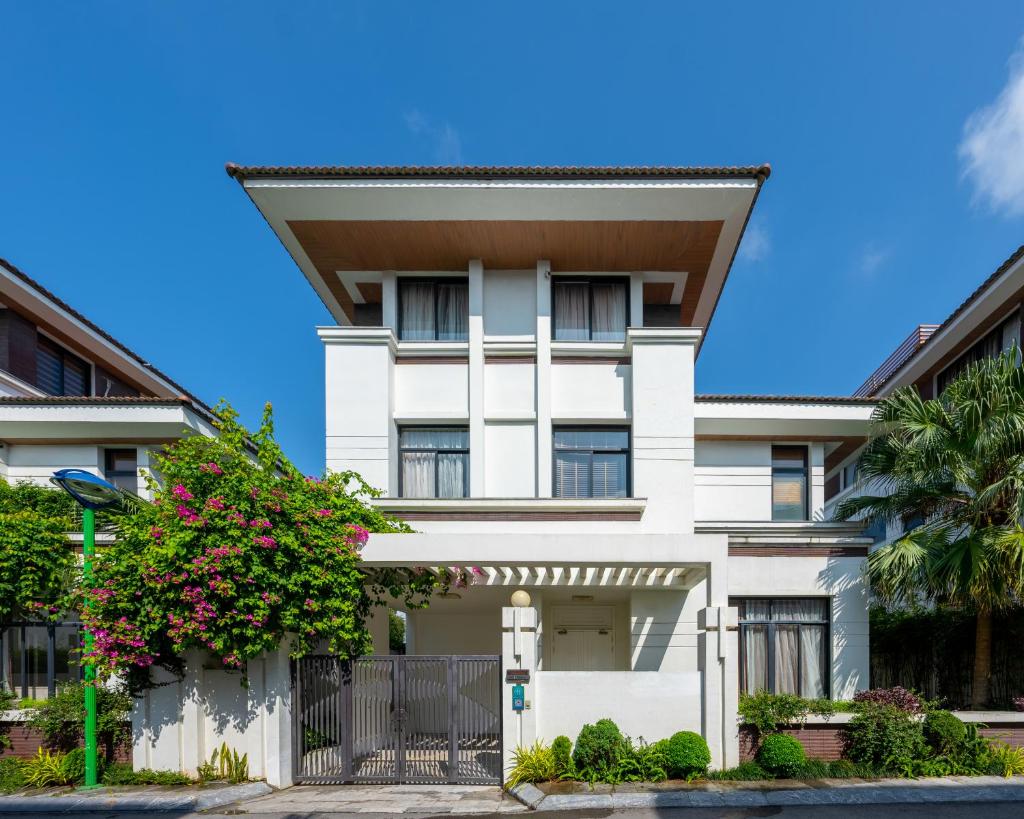 Mint Village Hạ Long