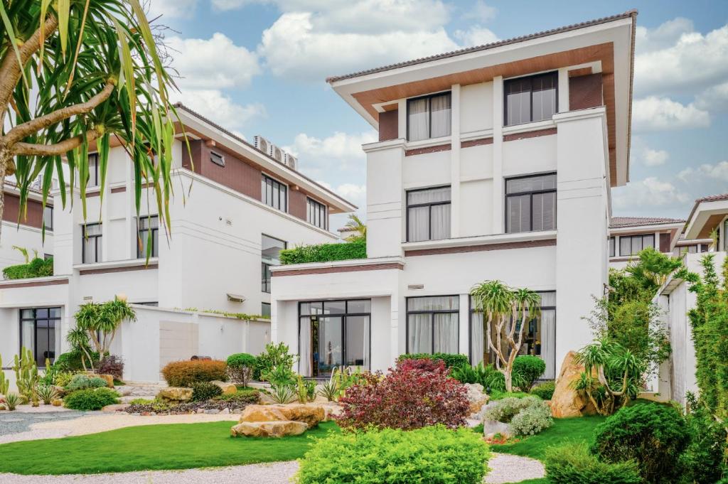 Mint Village Hạ Long