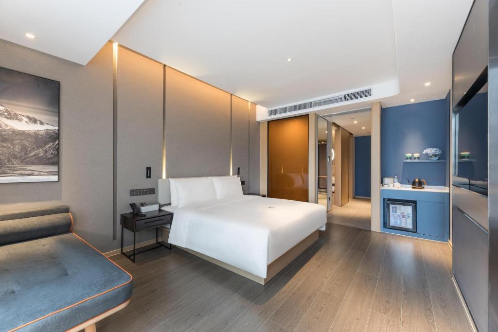 Atour Hotel Zhijiang Bridge photo 3