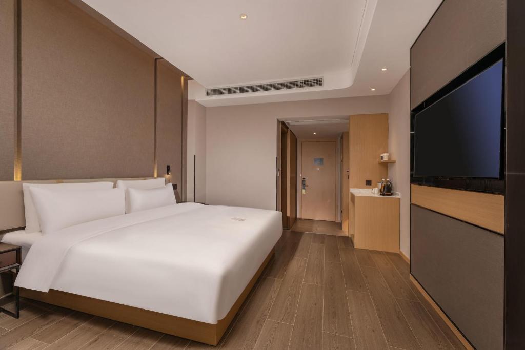 Atour Hotel Zhijiang Bridge photo 4