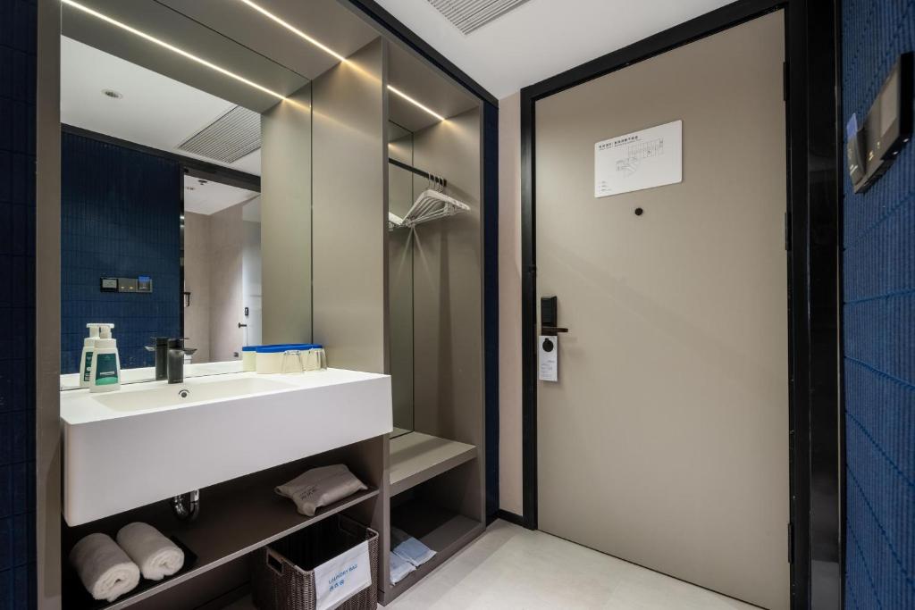 Atour Light Hotel Hangzhou West Lake Wulin Plaza North Huancheng Road photo 4