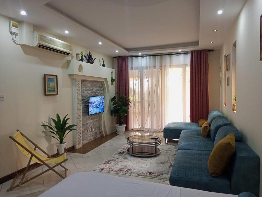 BEACHFRONT 1BEDROOM APARTMENT