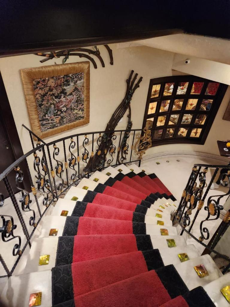 Q Hotel photo 4