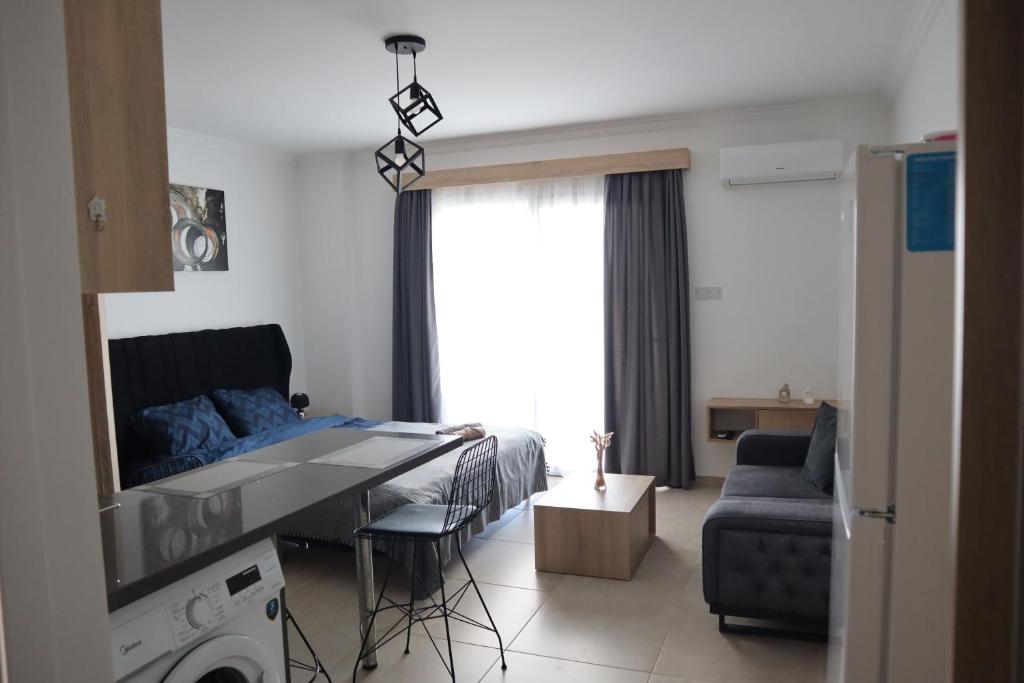 Royal Life Poseidon A Studio with Sea View in Long Beach photo 3
