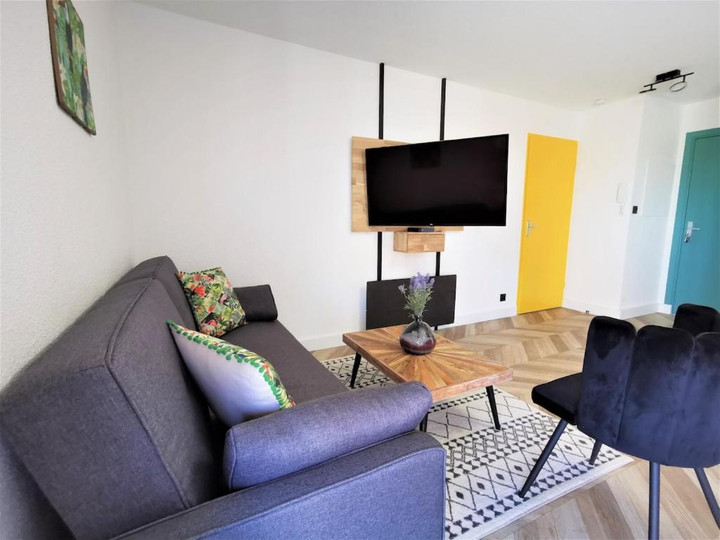 T2 Cosy ₪ Residence Securise ₪ Airbus ₪ Piscine photo 1