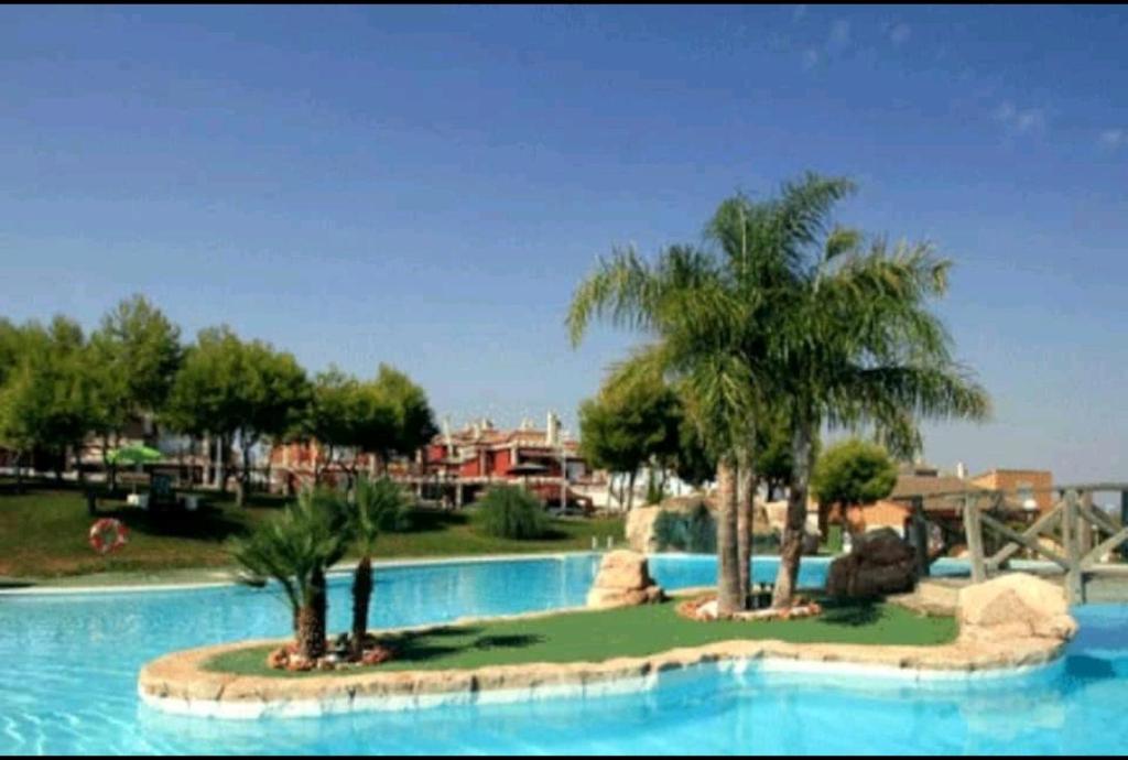 Awesome cozy bungalow , pool open from june to september photo 4