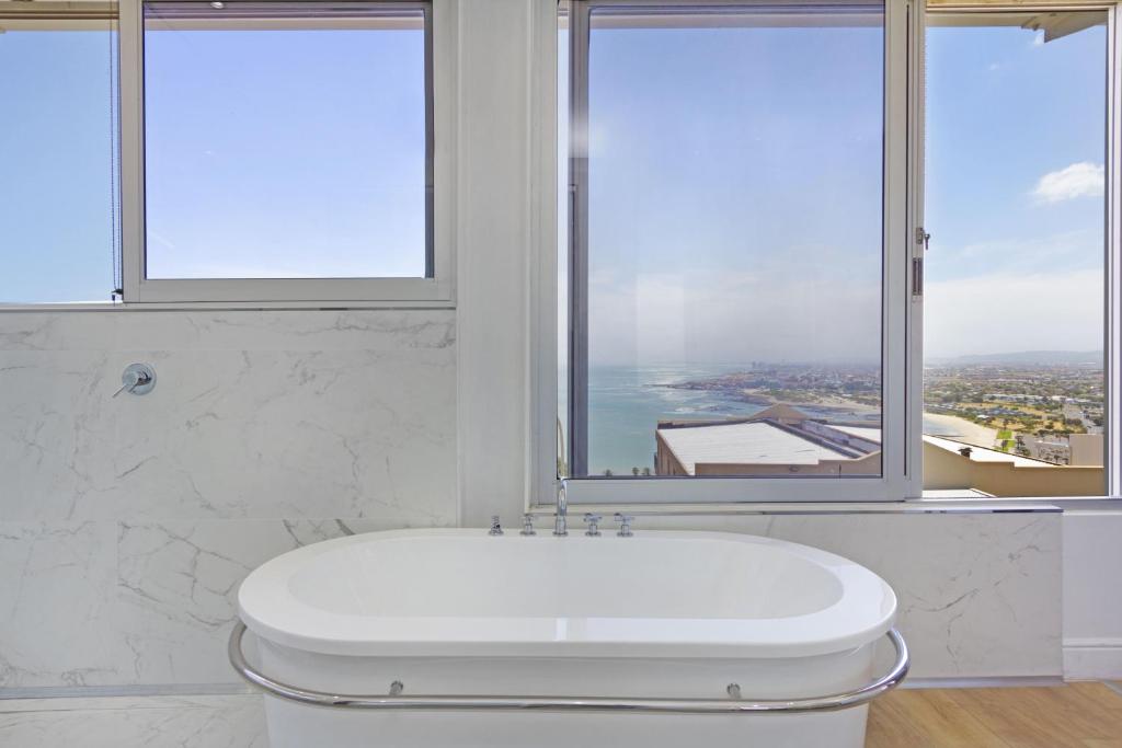 Atlantic Sky Villa photo 3