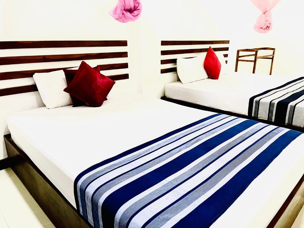 Geethani Tourists Home