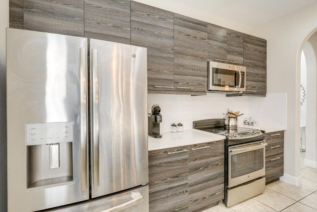 Beautiful Haines City Retreat with Private Pool! photo 3