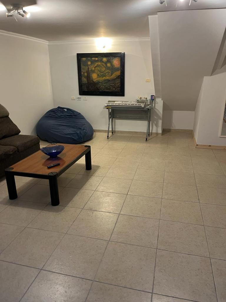 סוויטה במושב פסטורלי רומנטי ושקט photo 4