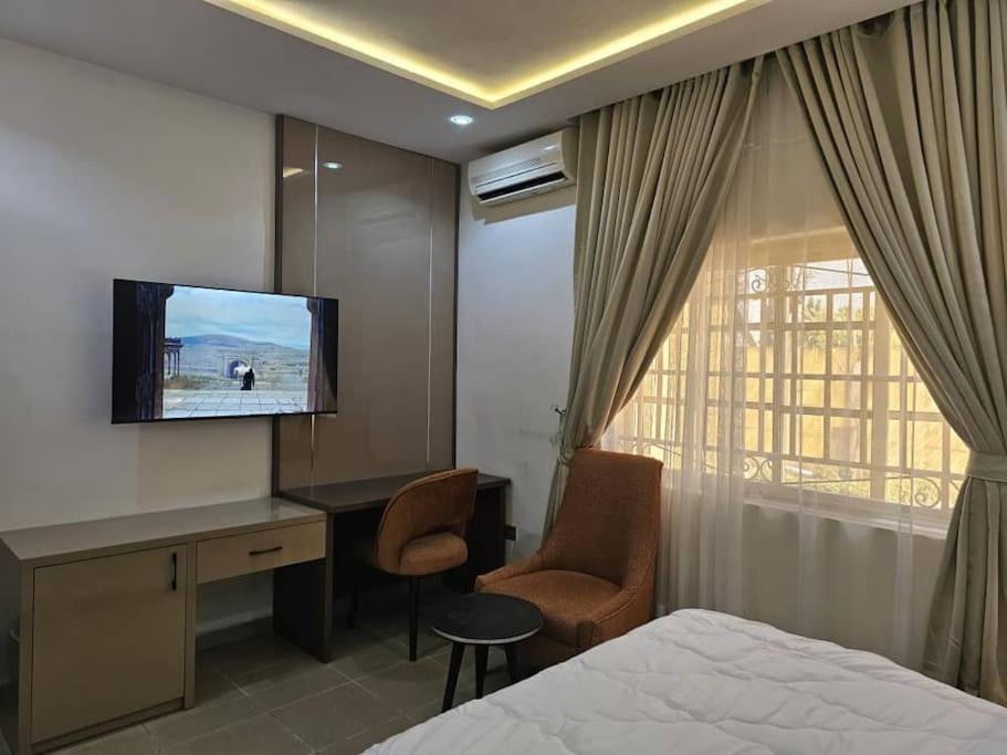 Luxury & Spacious Room in Abuja photo 2