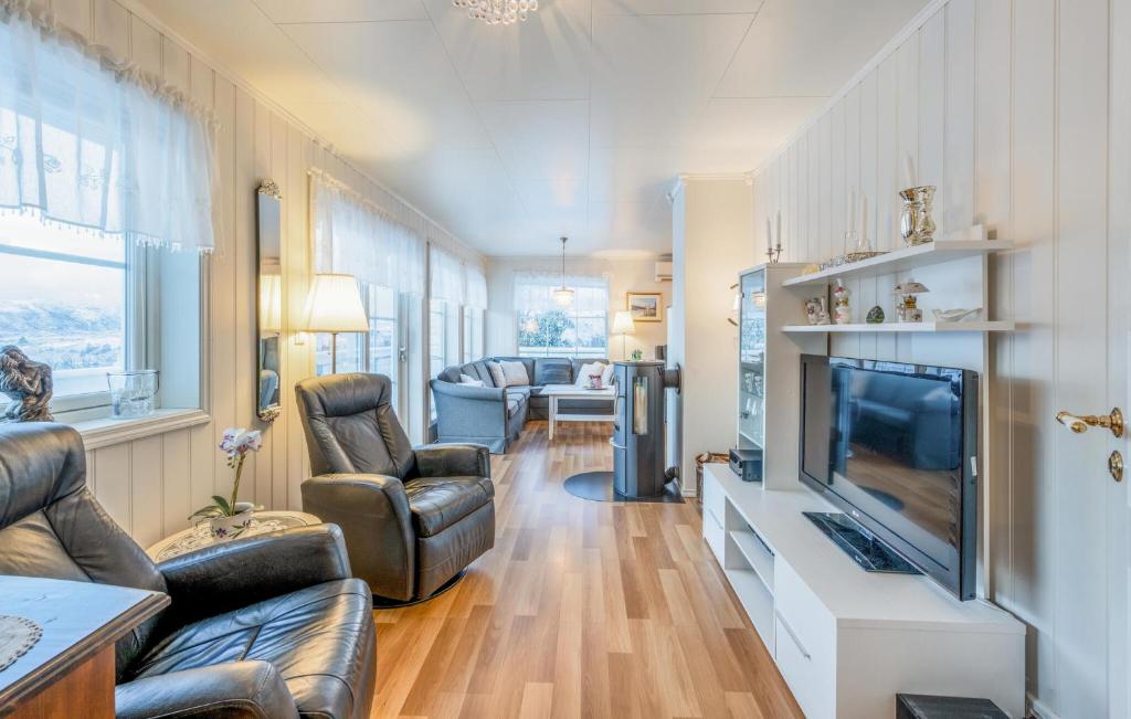 Awesome Home In nneland With Wifi photo 2