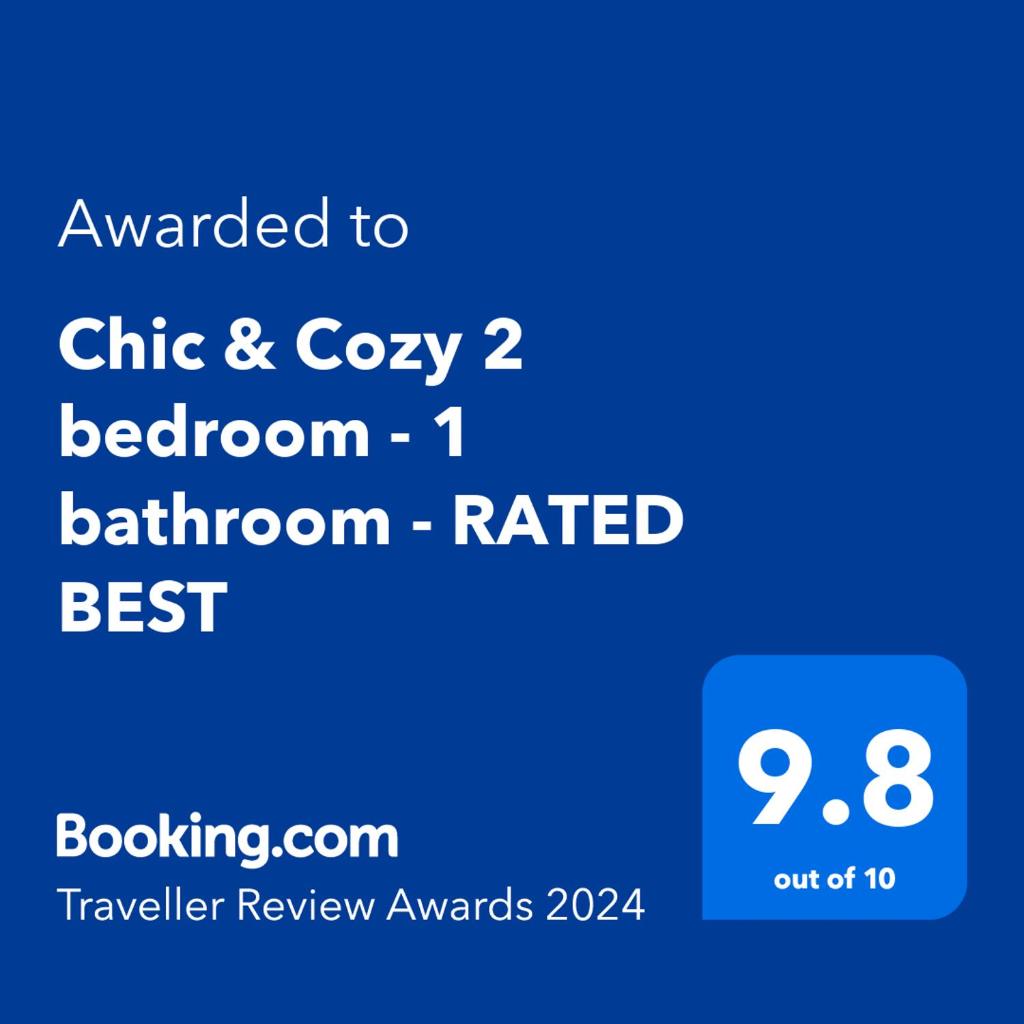Chic & Cozy 2 bedroom - 1 bathroom - RATED BEST photo 1