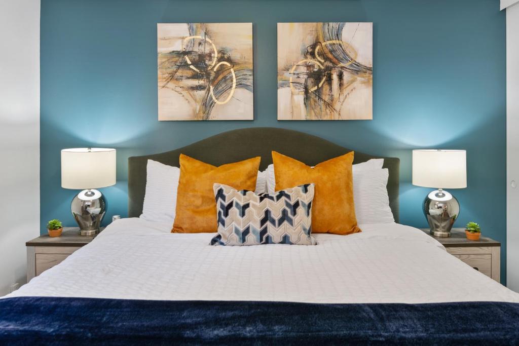 Serene Living near Downtown Bellevue image