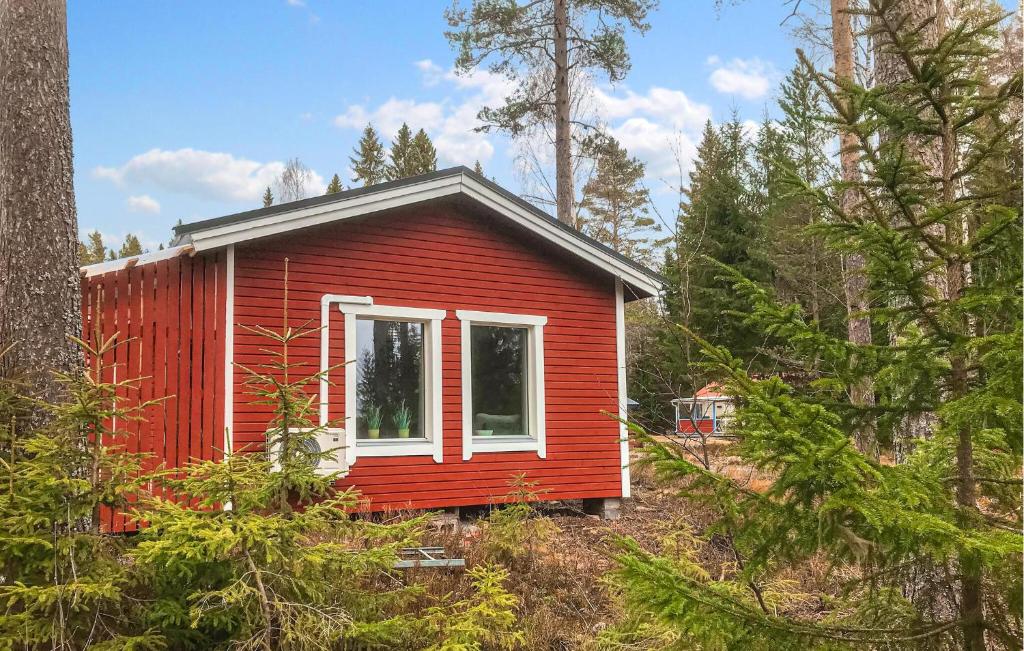 Beautiful Home In Idkerberget With 2 Bedrooms