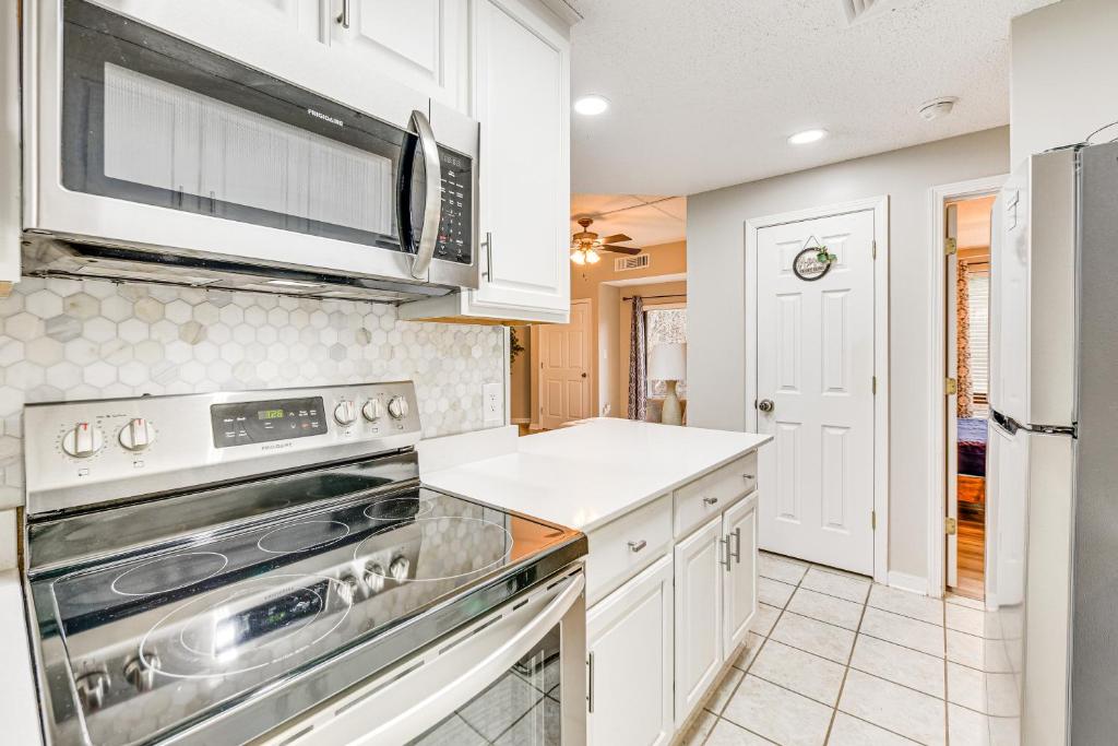 Fort Mill Condo with Balcony 3 Mi to Carowinds photo 1