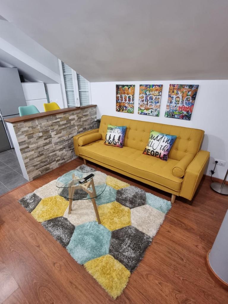 Romántico apartamento con terraza y piscina photo 3