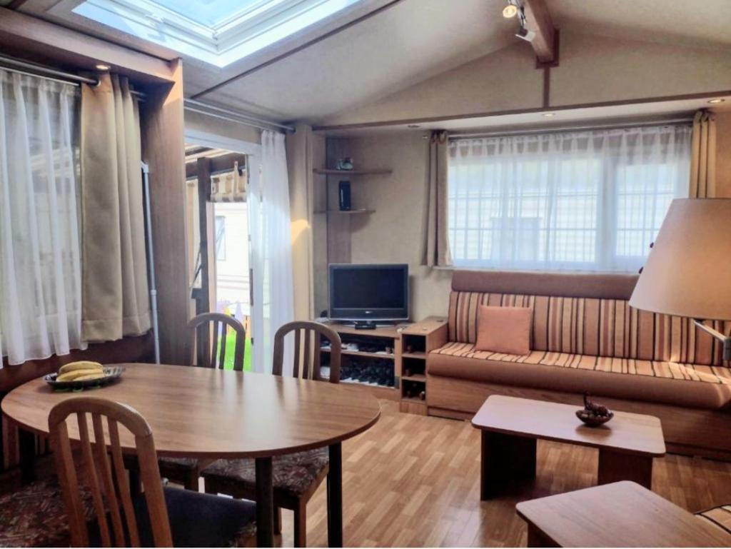 Mobil home avec terrasse 4 personnes photo 3