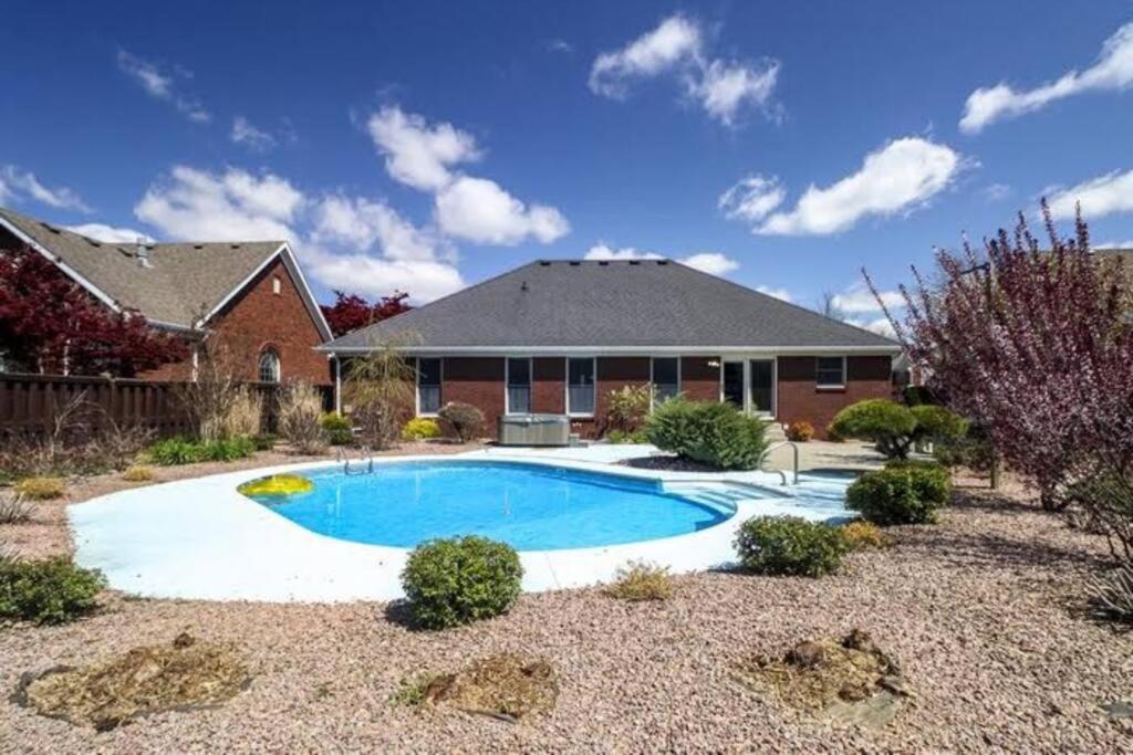 Spacious Derby Home with Hot Tub image