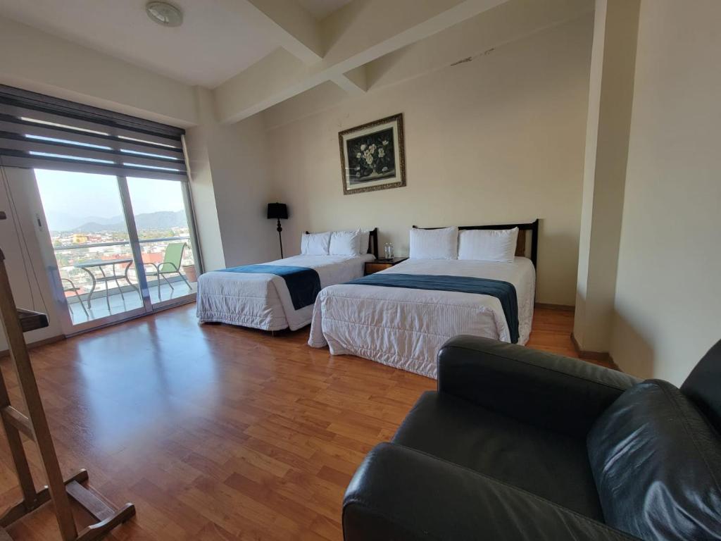 HOTEL TRUEBA photo 2