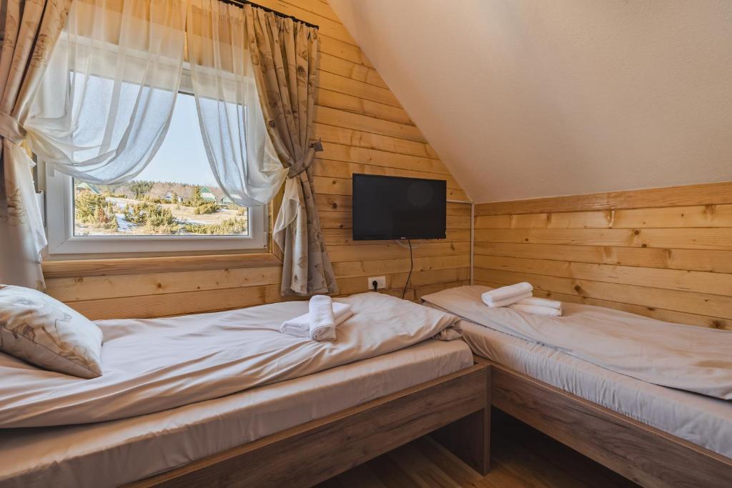 Mountain house Ivanovic photo 2