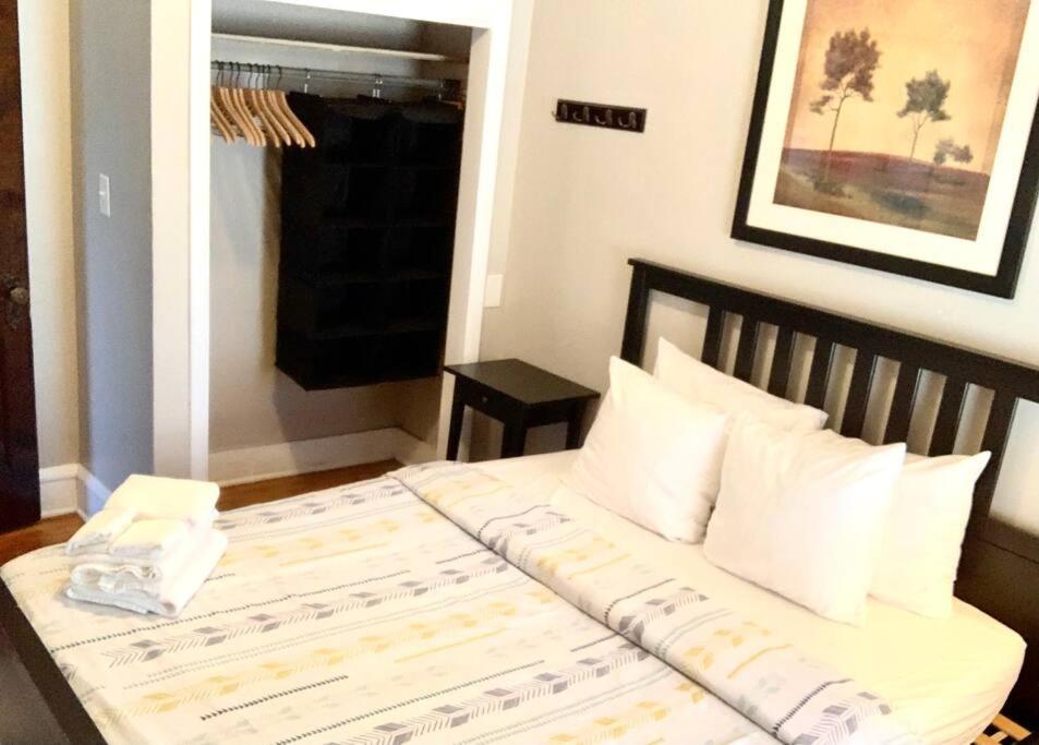 The House Hotels- Thoreau Upper - Lakewood - 10 Minutes to Downtown Attractions photo 3