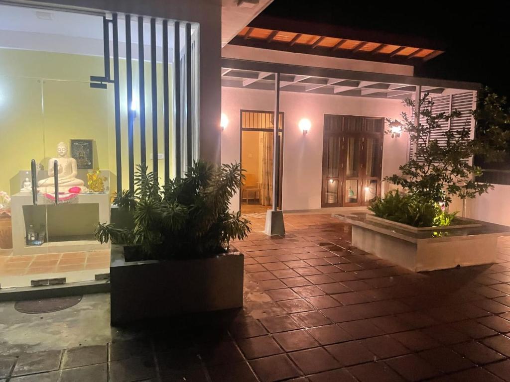 Guruge Home Stay