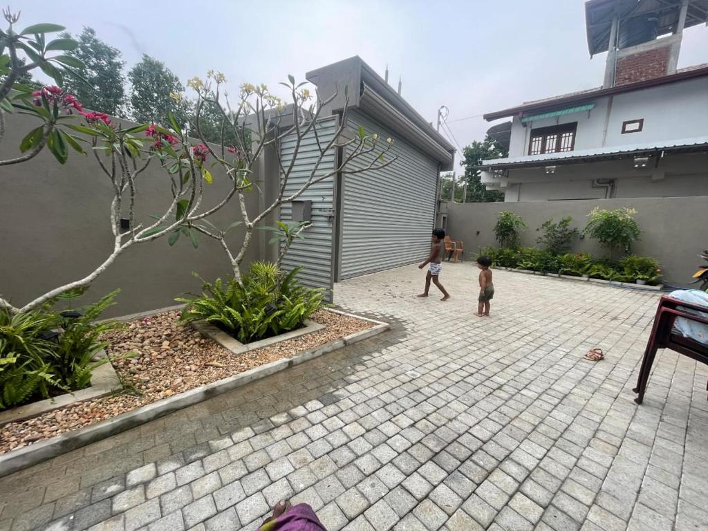 Guruge Home Stay photo 4