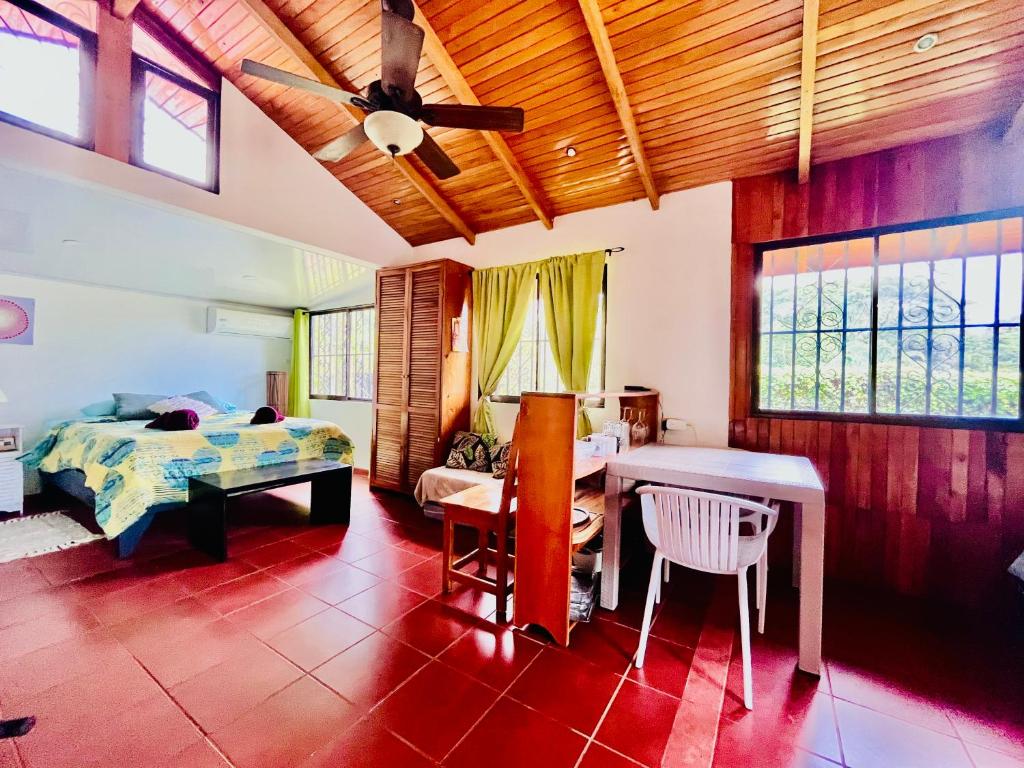 Playa Hermosa, Cabaña ZEN privada Pet Friendly. photo 4