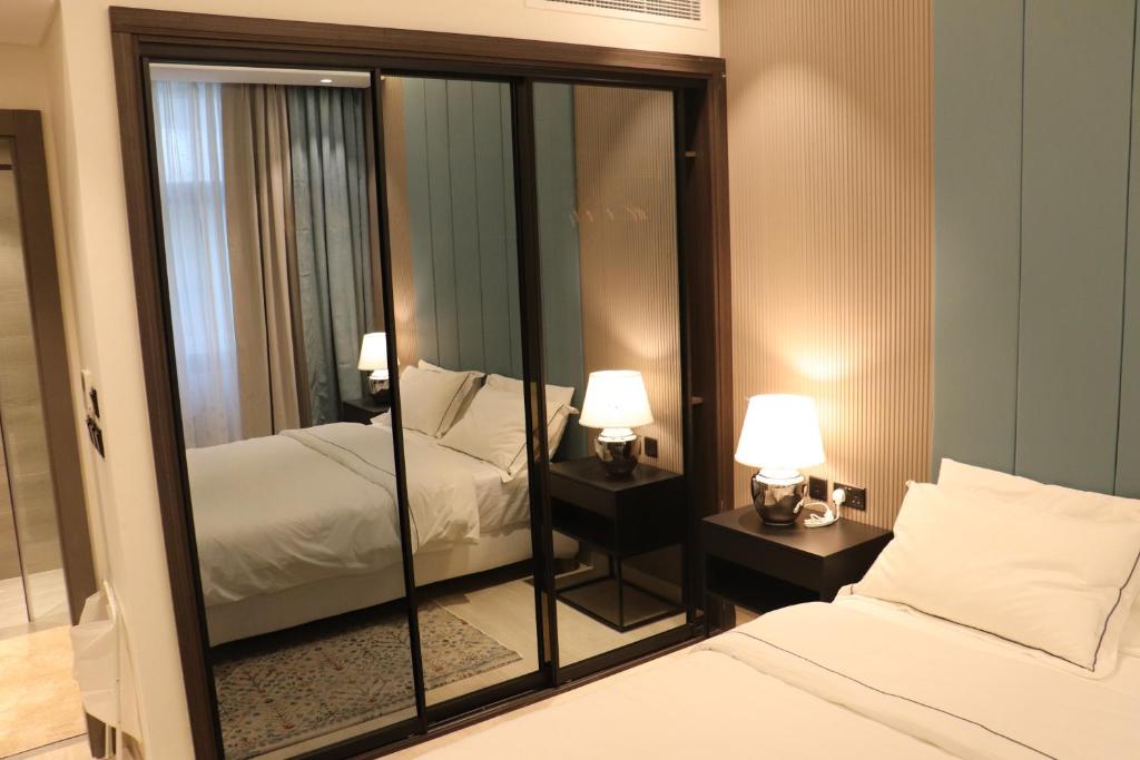 Liyaqat Airport Residence photo 1
