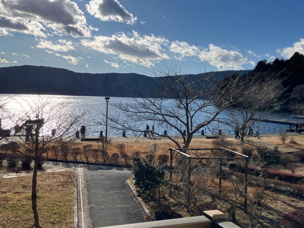 Lake Side Inn MIRAHAKONE photo 2