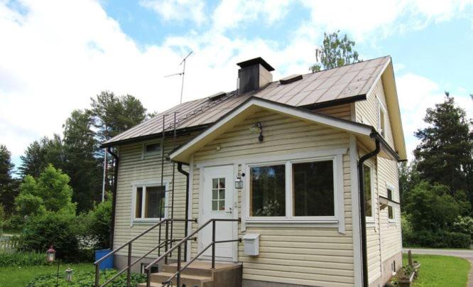 Nordic artist house/atelier with fireplace and old-fashioned wooden sauna from 50s photo 1