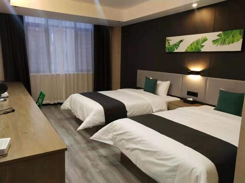 Thank Inn Chain Hami Queen Sky Street photo 3