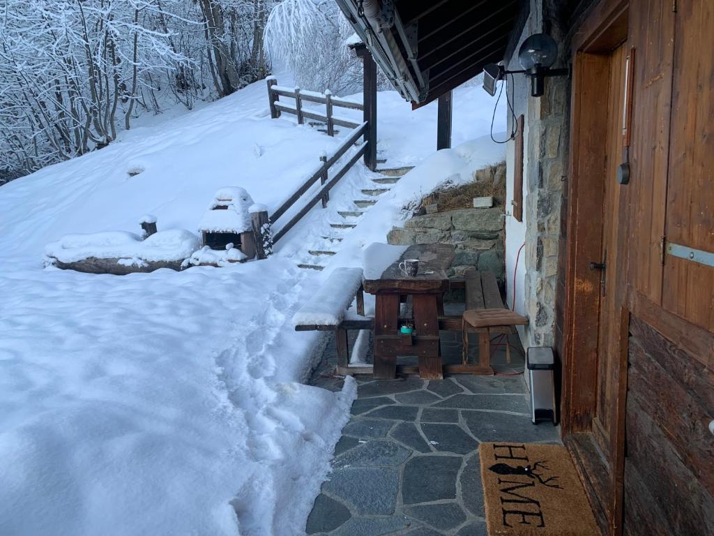 Chalet typique tout confort avec studio en dessous photo 4
