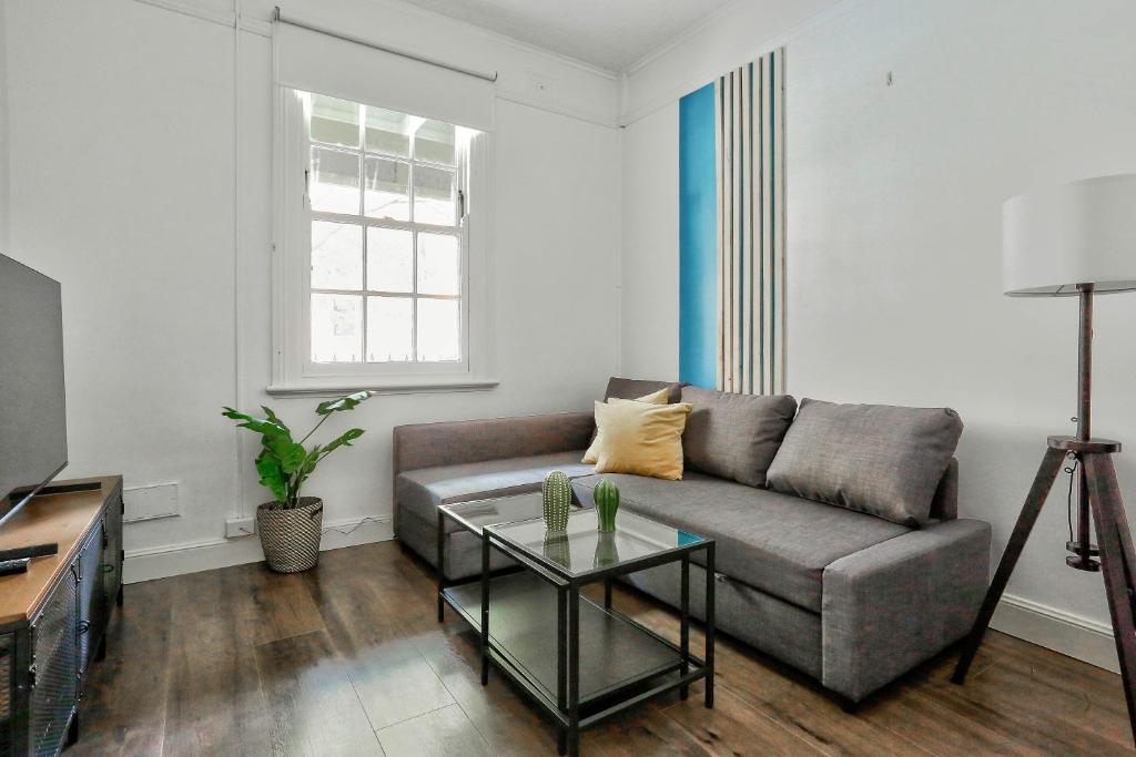 Spacious 3 Bedroom House City Centre Millers Point 2 E-Bikes Included photo 1