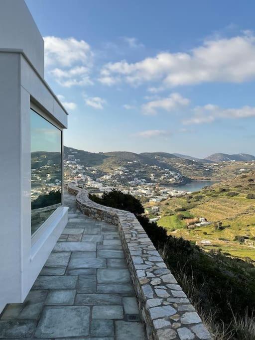 Great house in a beautiful olive grove