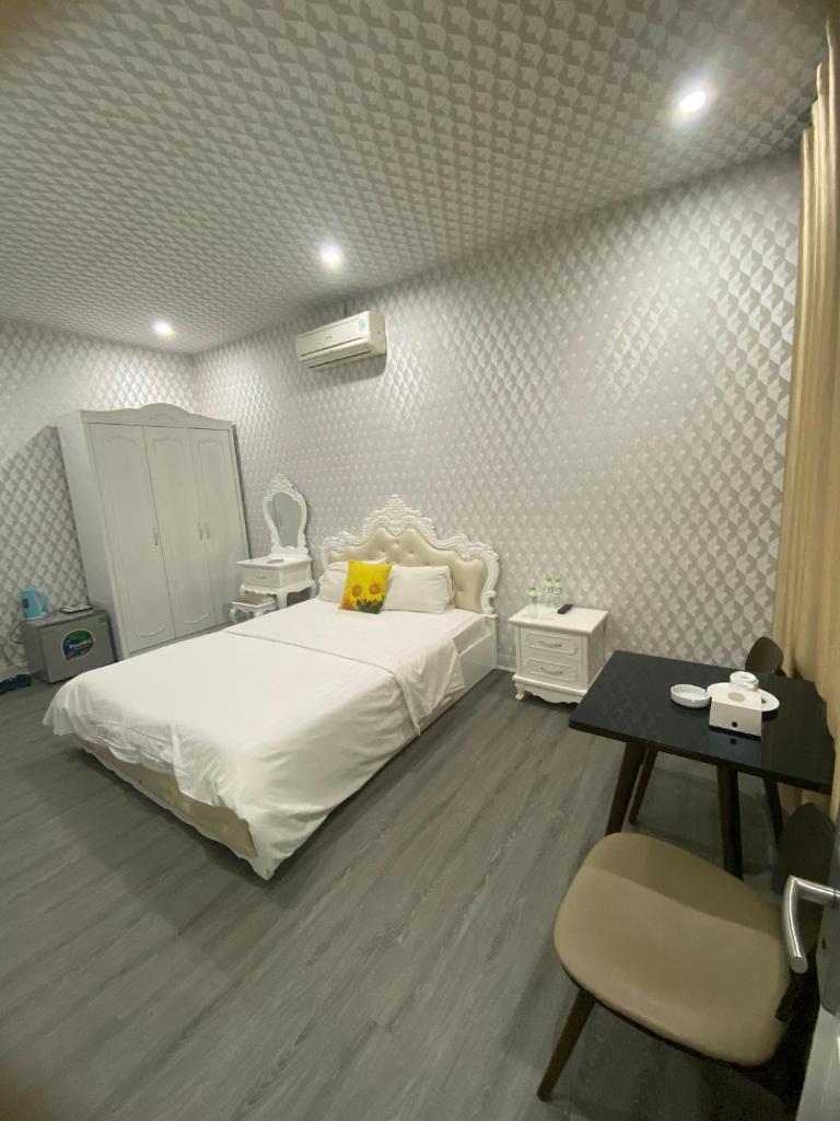 Khách sạn Hướng Dương