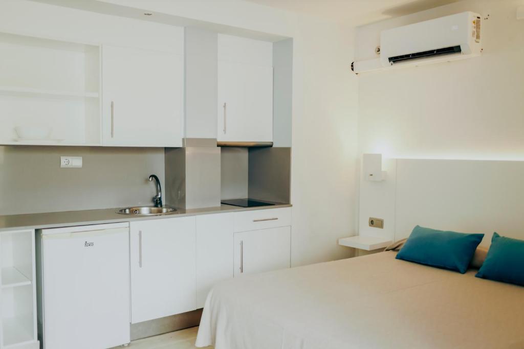 Apartamentos Bora Bora - Adults Only photo 3