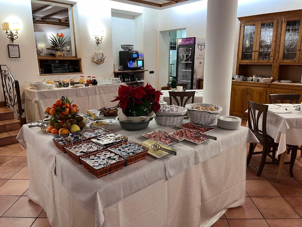 Hotel Albergo Dolomiti photo 3
